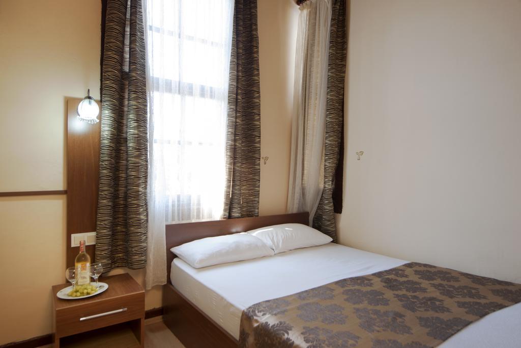 Konak Hotel Kaleici Antalya Zewnętrze zdjęcie